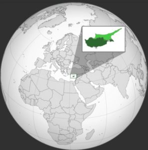Carte mettant en évidence Chypre à l'échelle mondiale